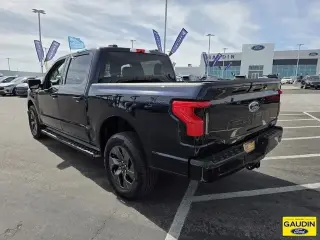 Ford F-150 Lightning 2023 AWD XLT 4p SuperCrew 5.5 ft. CB