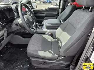 Ford F-150 Lightning 2023 AWD XLT 4p SuperCrew 5.5 ft. CB