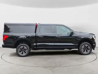 Ford F-150 Lightning 2022 AWD Pro 4dr SuperCrew 5.5 ft. SB