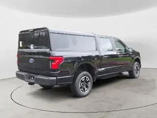 Ford F-150 Lightning 2022 AWD Pro 4dr SuperCrew 5.5 ft. SB