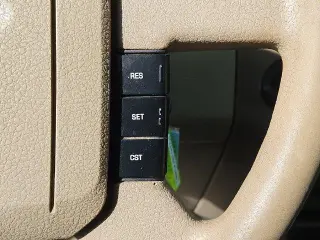 Ford F-150 2005 2dr Regular Cab XLT Rwd Flareside 6.5 ft. SB