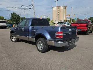 Ford F-150 2005 2dr Regular Cab XLT Rwd Flareside 6.5 ft. SB