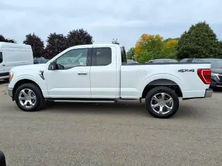 Ford F-150 2021 4x4 XLT 4dr SuperCab 6.5 ft. SB