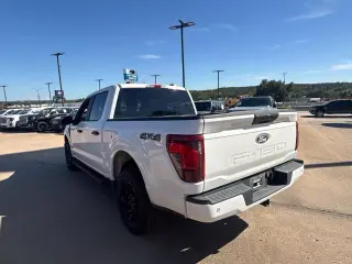 Ford F-150 2024 4x4 STX 4p SuperCrew 5.5 ft. CB