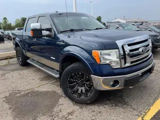 Ford F-150 2013 4x4 Lariat 4p SuperCrew Estilo lateral 5.5 ft. SB