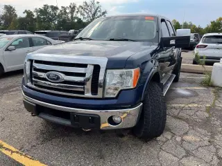 Ford F-150 2013 4x4 Lariat 4p SuperCrew Estilo lateral 5.5 ft. SB