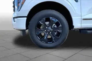 Ford F-150 2023 4x4 XLT 4p SuperCrew 5.5 ft. CB