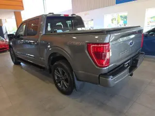 Ford F-150 2023 4x4 XLT 4p SuperCrew 6.5 ft. SB