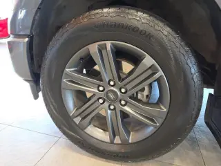 Ford F-150 2023 4x4 XLT 4p SuperCrew 6.5 ft. SB