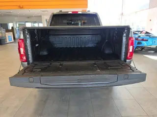 Ford F-150 2023 4x4 XLT 4p SuperCrew 6.5 ft. SB