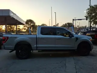 Ford F-150 2022 4x4 XLT 4dr SuperCrew 5.5 ft. SB