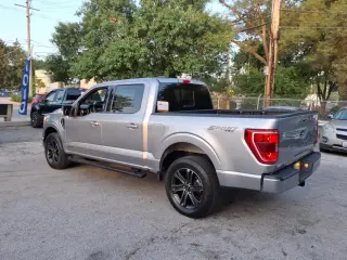 Ford F-150 2022 4x4 XLT 4dr SuperCrew 5.5 ft. SB