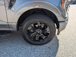Ford F-150 2023 4x4 Lariat 4p SuperCab 6.5 ft. SB