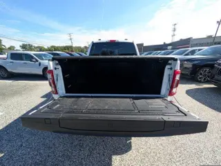 Ford F-150 2023 4x4 Lariat 4dr SuperCrew 6.5 ft. SB