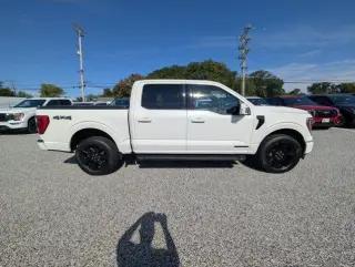 Ford F-150 2023 4x4 Lariat 4dr SuperCrew 6.5 ft. SB
