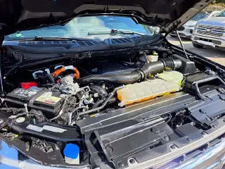 Ford F-150 2021 4x4 Lariat 4p SuperCrew 5.5 ft. SB