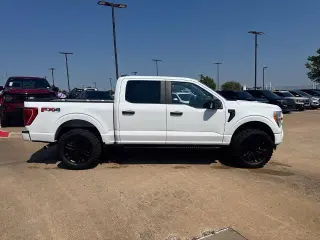 Ford F-150 2022 4x4 XL 4p SuperCrew 6.5 ft. SB