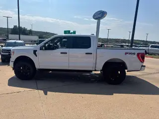 Ford F-150 2022 4x4 XL 4p SuperCrew 6.5 ft. SB
