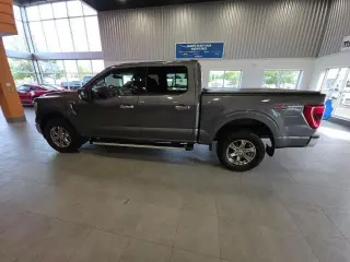 Ford F-150 2022 4x4 XLT 4p SuperCrew 5.5 ft. CB