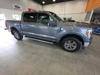 Ford F-150 2022 4x4 XLT 4p SuperCrew 5.5 ft. CB