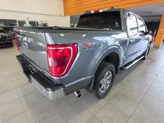 Ford F-150 2022 4x4 XLT 4p SuperCrew 5.5 ft. CB