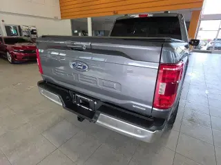 Ford F-150 2022 4x4 XLT 4p SuperCrew 5.5 ft. CB