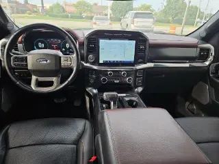 Ford F-150 2022 4x4 Lariat 4dr SuperCrew 5.5 ft. SB