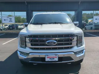 Ford F-150 2023 4x4 Lariat 4dr SuperCrew 5.5 ft. CB