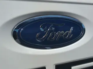 Ford F-150 2023 4x4 Lariat 4dr SuperCrew 5.5 ft. CB