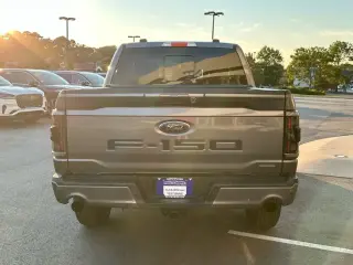 Ford F-150 2022 4x4 XLT 4p SuperCrew 5.5 ft. CB