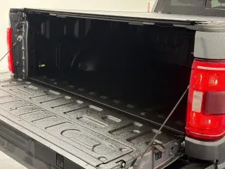Ford F-150 2021 4x4 XLT 4dr SuperCrew 5.5 ft. SB