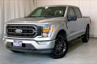 Ford F-150 2022 4x4 XLT 4p SuperCrew 5.5 ft. CB