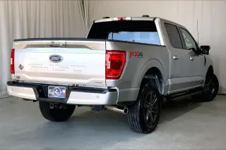 Ford F-150 2022 4x4 XLT 4p SuperCrew 5.5 ft. CB