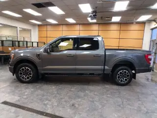 Ford F-150 2022 4x4 Lariat 4p SuperCrew 5.5 ft. SB