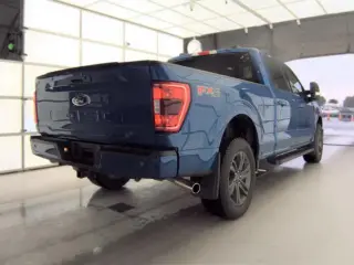 Ford F-150 2023 4x4 XLT 4p SuperCrew 6.5 ft. CB