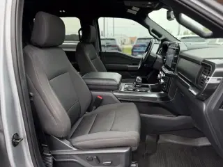 Ford F-150 2023 4x4 XLT 4p SuperCrew 6.5 ft. SB en Español