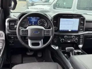 Ford F-150 2023 4x4 XLT 4p SuperCrew 6.5 ft. SB en Español