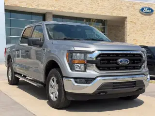 Ford F-150 2023 4x4 XLT 4 puertas SuperCrew 6.5 pies de caja de carga