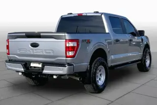 Ford F-150 2022 4x4 XL 4dr SuperCrew 5.5 ft. SB