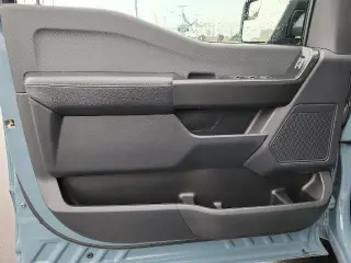 Ford F-150 2023 4x4 XL 4 puertas SuperCrew caja corta de 6,5 pies