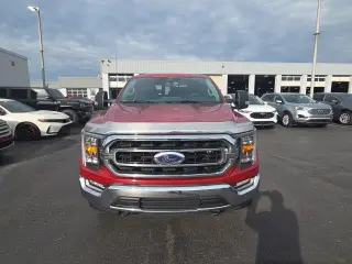 Ford F-150 2022 4x4 XLT 4p SuperCrew 6.5 ft. SB