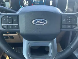 Ford F-150 2023 4x4 Lariat 4dr SuperCrew 6.5 ft. SB