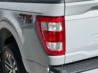 Ford F-150 2023 4x4 XL 4dr SuperCab 6.5 ft. SB