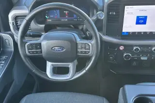 Ford F-150 2025 4x4 XLT 4p SuperCrew 5.5 pies SB