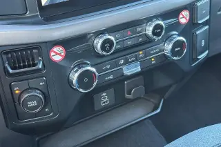 Ford F-150 2025 4x4 XLT 4p SuperCrew 5.5 pies SB