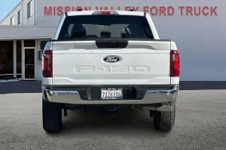 Ford F-150 2025 4x4 XLT 4p SuperCrew 5.5 pies SB