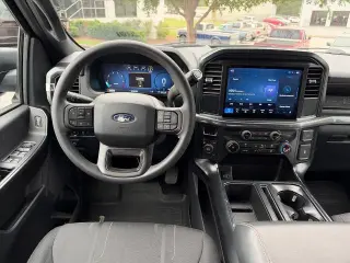 Ford F-150 2025 4x4 STX 4dr SuperCrew 5.5 ft. SB