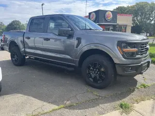 Ford F-150 2024 4x4 STX 4p SuperCrew 5.5 ft. CA