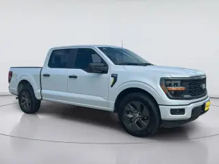 Ford F-150 2025 4x2 STX 4p SuperCrew 5.5 ft. SB
