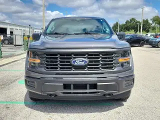 Ford F-150 2025 4x4 XL 4dr SuperCrew 5.5 ft. SB